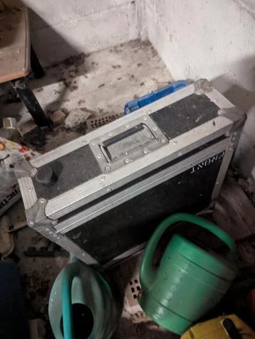 19 inch flightcase voor versterker - 30 euro beschikbaar voor biedingen
