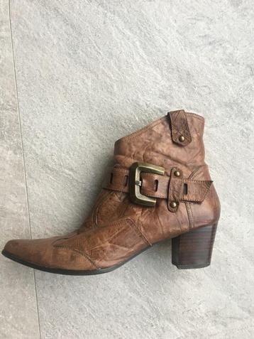 Fugitive by Francesco Rossi /Maat 41/Nieuw! beschikbaar voor biedingen