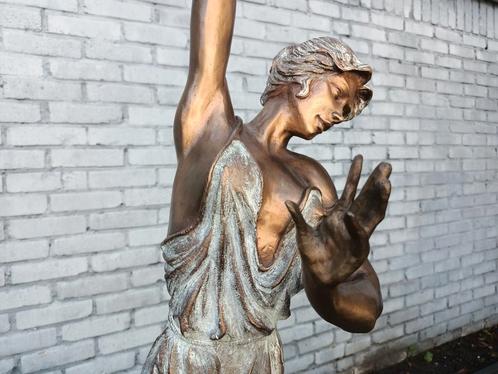 Grote bronzen lamp ' dame ', Antiek en Kunst, Kunst | Beelden en Houtsnijwerken, Ophalen