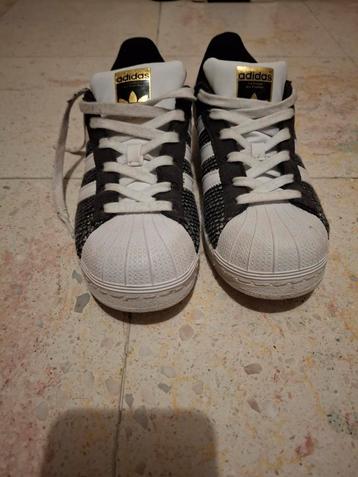 Adidas maat 38 1/3 beschikbaar voor biedingen
