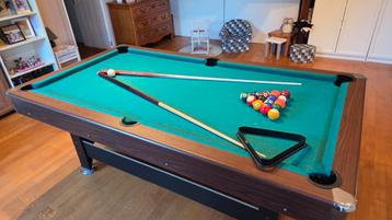 billard et accessoires beschikbaar voor biedingen