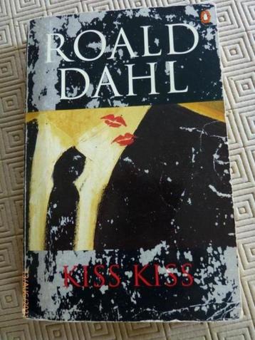 boek: kiss, kiss - Roald Dahl beschikbaar voor biedingen