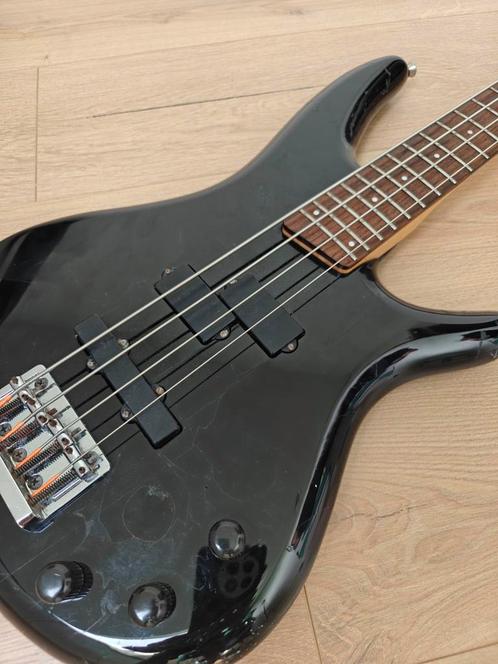 Ibanez SR 400 Japan, Muziek en Instrumenten, Snaarinstrumenten | Gitaren | Bas, Gebruikt, Ophalen of Verzenden