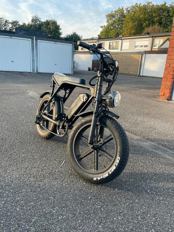 Fatbike v8, Fietsen en Brommers, Elektrische fietsen, Zo goed als nieuw, Ophalen of Verzenden