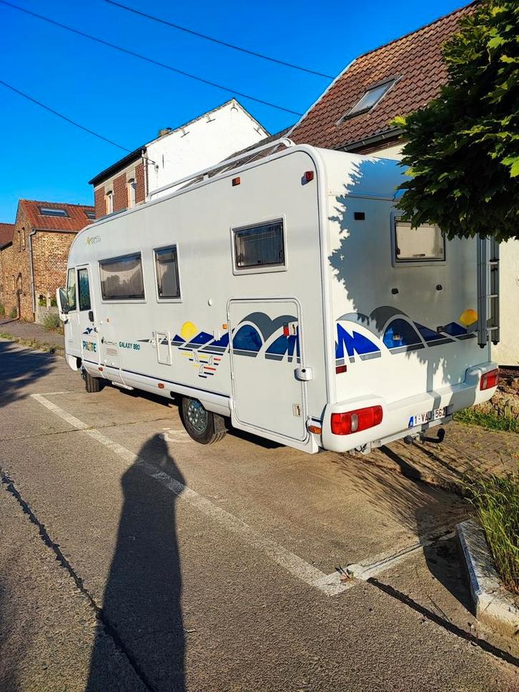 Pilote integralG 880, Caravanes & Camping, Camping-cars, Particulier, Intégral, Pilote, Chaudière, Four, Stores, Auvent, Caméra de recul