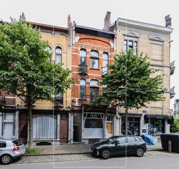 Huis à vendre à Schaerbeek, 7 chambres, 314 kWh/m²/an, 7 pièces, 251 m², Maison individuelle