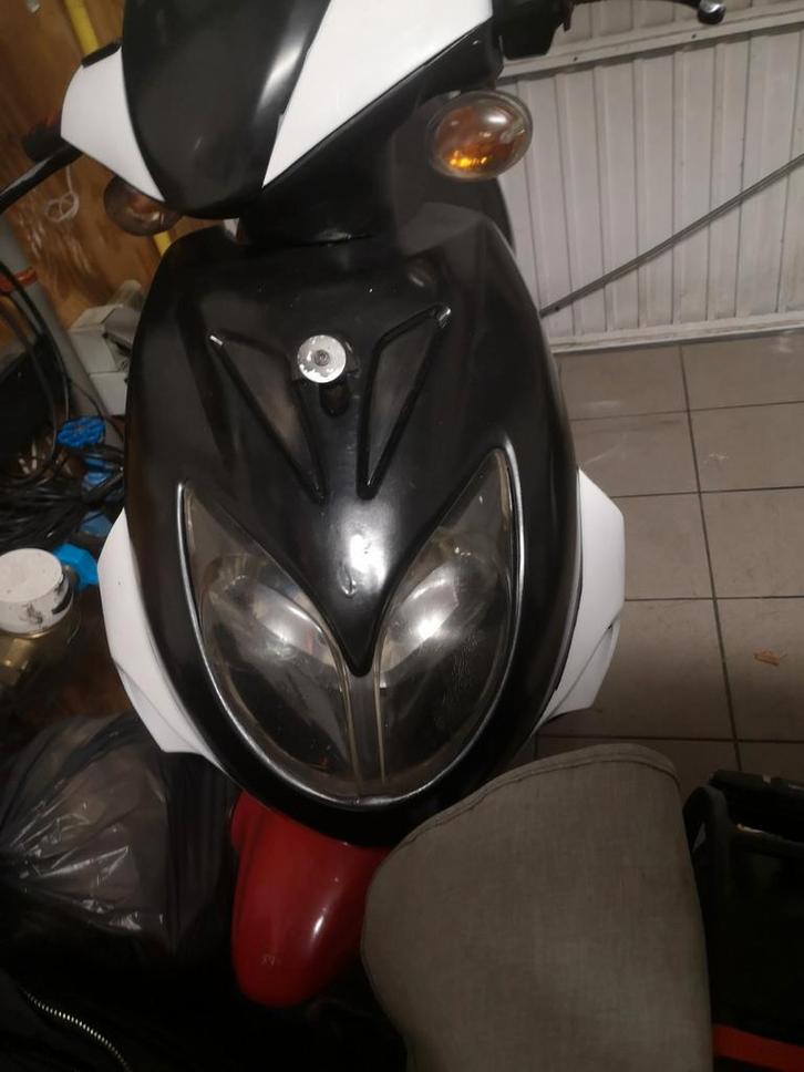 keeway f-act (Aprilia motor)   Ruilen kan A klasse, Vélos & Vélomoteurs, Scooters | Aprilia, Utilisé, Enlèvement