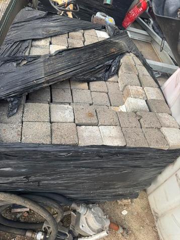 Klinkers  2 soorten beschikbaar voor biedingen