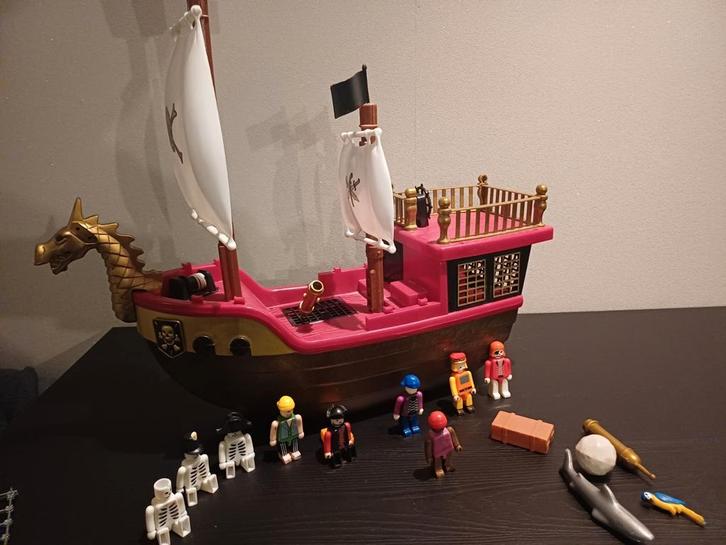 Piratenschip met bemanning, Kinderen en Baby's, Speelgoed | Actiefiguren, Gebruikt, Ophalen