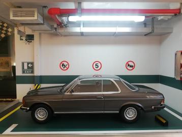 MERCEDES-BENZ 280 CE (W123) 1/18 beschikbaar voor biedingen