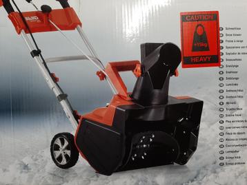 Elektrische sneeuwschuiver beschikbaar voor biedingen