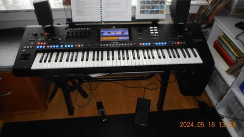 Yamaha Genos, Muziek en Instrumenten, Keyboards, Zo goed als nieuw, 76 toetsen, Yamaha, Aanslaggevoelig, Met standaard, Midi-aansluiting