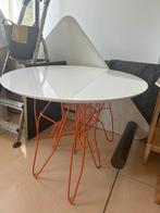 Vintage rond/ovaal witte tafel, Huis en Inrichting, Tafels | Eettafels, Ophalen, Zo goed als nieuw, Rond
