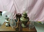 Olielamp in koper, en Vintage staanlamp in porselein met ele, Antiek en Kunst, Ophalen