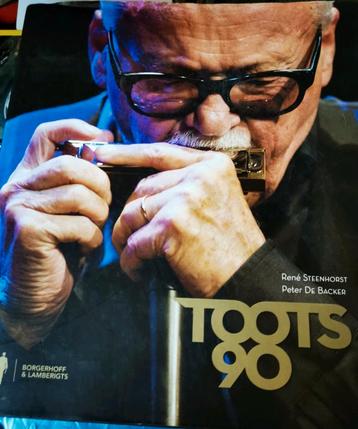 Toots Thielemans 90 verjaardagsboek, Gesigneerd  beschikbaar voor biedingen
