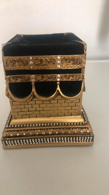 Kaaba mekka maquette, Enlèvement