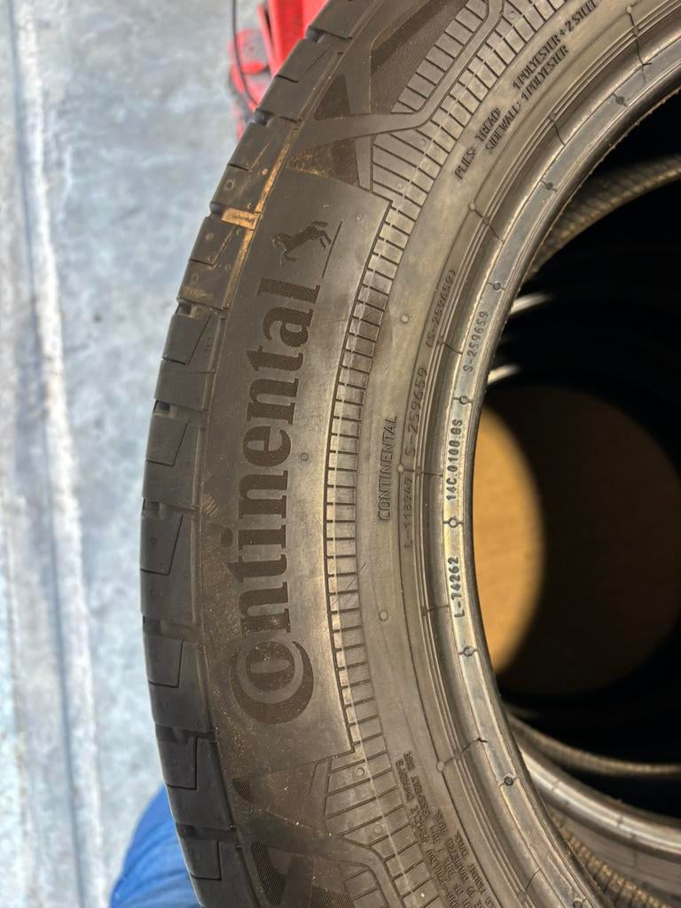 4 goede banden continental vancontact eco 17 inch, Ophalen, Gebruikt