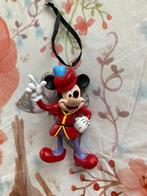 Nieuw Disney ornament - Mickey Mouse rode outfit, Enlèvement ou Envoi, Mickey Mouse, Neuf, Statue ou Figurine
