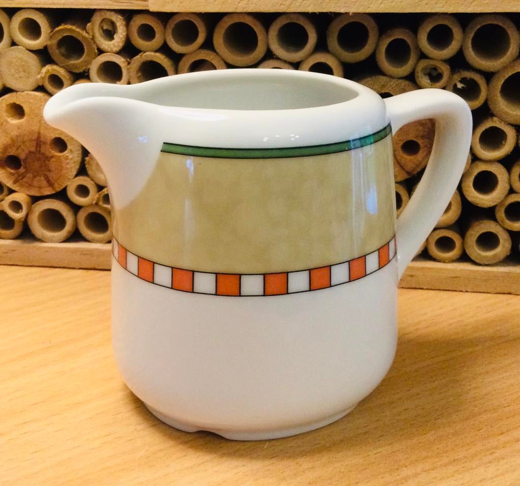 Prachtigemelkkannetje in het decor van Villeroy en Boch, Huis en Inrichting, Keuken | Servies, Zo goed als nieuw