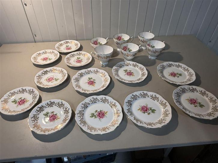 Vintage Clare English Bone China Theeset - 18-delig - Goud/r, Huis en Inrichting, Keuken | Servies, Zo goed als nieuw, Ophalen of Verzenden