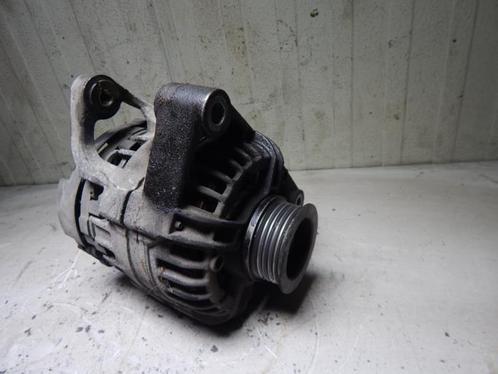 Dynamo van een Opel Corsa, Auto-onderdelen, Motor en Toebehoren, Opel, Gebruikt, 3 maanden garantie, Ophalen of Verzenden