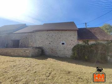 Frankrijk  Set van drie schuren 170M2, ST HILAIRE LES PLACES, France, 170 m², Campagne