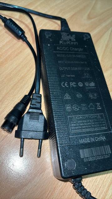 Elektrische step oplader kukirin kugoo, Enlèvement, Comme neuf