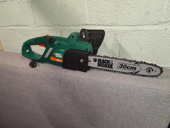 Black & Decker elektrische kettingzaag GK1430 – 1400W, 30 cm, Doe-het-zelf en Bouw, Gereedschap | Zaagmachines, Gebruikt, Kettingzaag