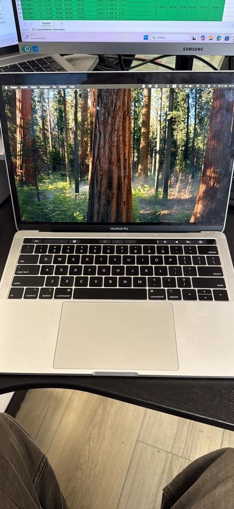 MacBook Pro 13 inch 2019 met touchbar, Computers en Software, Apple Macbooks, Zo goed als nieuw, MacBook, 13 inch, Ophalen