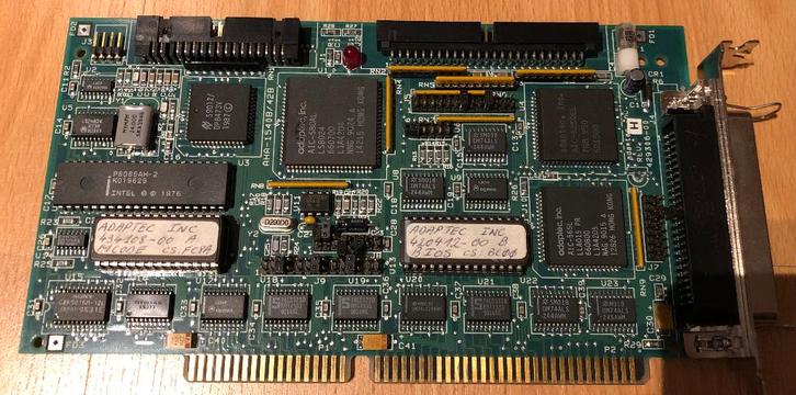 Adaptec AHA-1540B/1542B ISA scsi controller +FDD conn.(bulk), Computers en Software, Harde schijven, Zo goed als nieuw, Desktop