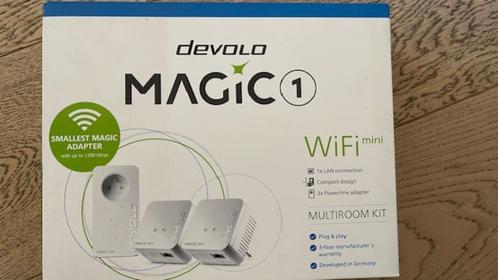 Devolo Magic 1 WiFi-miniPLC-set — 2 adapters, Computers en Software, Powerlines, Zo goed als nieuw, Ophalen of Verzenden