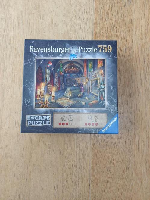 Escape Puzzle - De kamer van de vampier, Hobby en Vrije tijd, Denksport en Puzzels, Zo goed als nieuw, Legpuzzel, 500 t/m 1500 stukjes