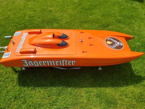 RC Boot uitvoering Jägermeister 29CC voor gevorderden, Hobby en Vrije tijd, Modelbouw | Radiografisch | Overige, Zo goed als nieuw