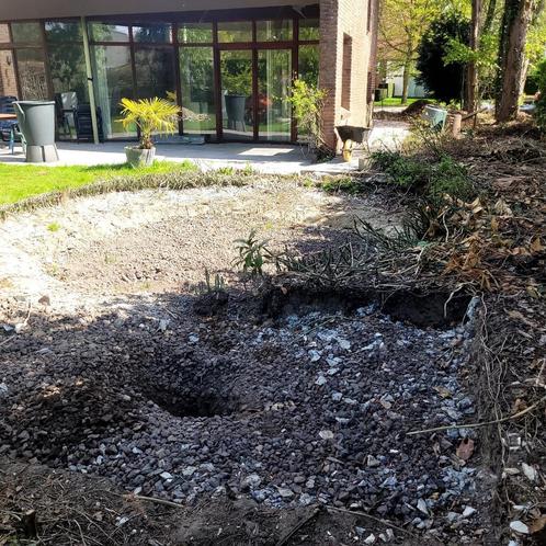 Gratis lava stenen 16x32 af te halen, Tuin en Terras, Vijver-toebehoren, Zo goed als nieuw, Vijverfilter, Ophalen