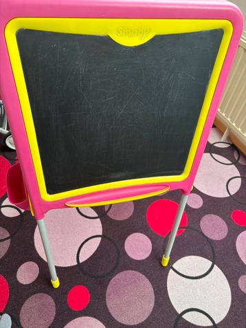 Smoby tafel in zeer goede staat beschikbaar voor biedingen