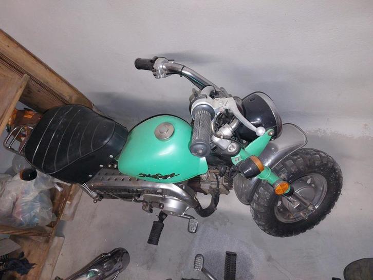 Yinheng singa monkey 655 km, Fietsen en Brommers, Minibikes, Midibikes en Pitbikes, Zo goed als nieuw, Ophalen