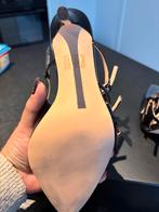 Pump van Pinko, Kleding | Dames, Schoenen, Ophalen of Verzenden, Zo goed als nieuw