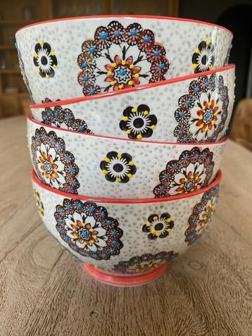 Kommen , vier stuks, Poterie, Comme neuf, Enlèvement, Autres styles
