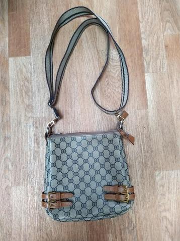  nieuwe tas (unisex) beschikbaar voor biedingen