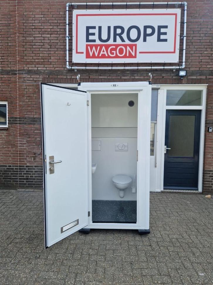 Toiletcabine toilet toiletwagen dixi te koop met spoeling UI, Diensten en Vakmensen, Loodgieters en Installateurs, Installatie