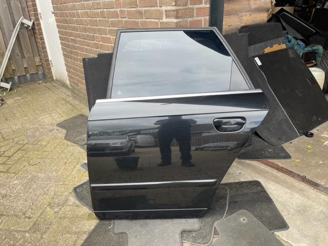 PORTIER LINKS ACHTER Audi A4 Avant (B7) (01-2004/06-2008), Auto-onderdelen, Carrosserie, Deur, Audi, Achter, Links, Gebruikt