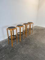 4 x barkruk Magnus Olesen naturel, Ophalen