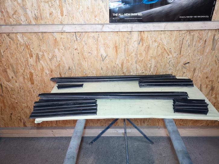 Moulures bmw 2002 e10, Auto-onderdelen, Overige Auto-onderdelen, BMW