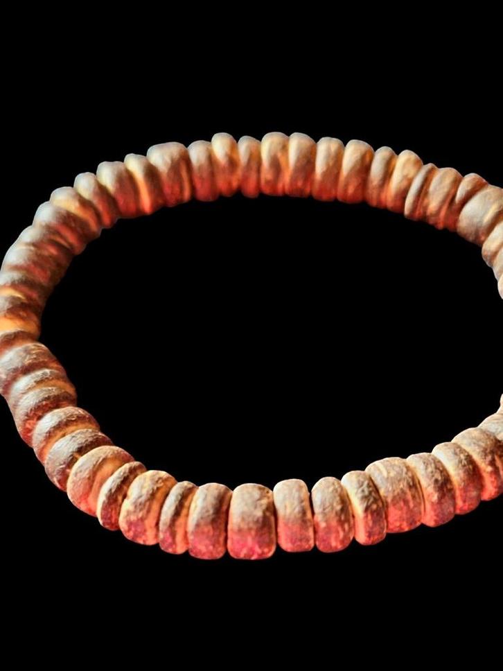 KRALENARMBAND VAN KOKOSHOUT, Handtassen en Accessoires, Armbanden, Nieuw, Hout, Beige, Met bedels of kralen, Ophalen of Verzenden