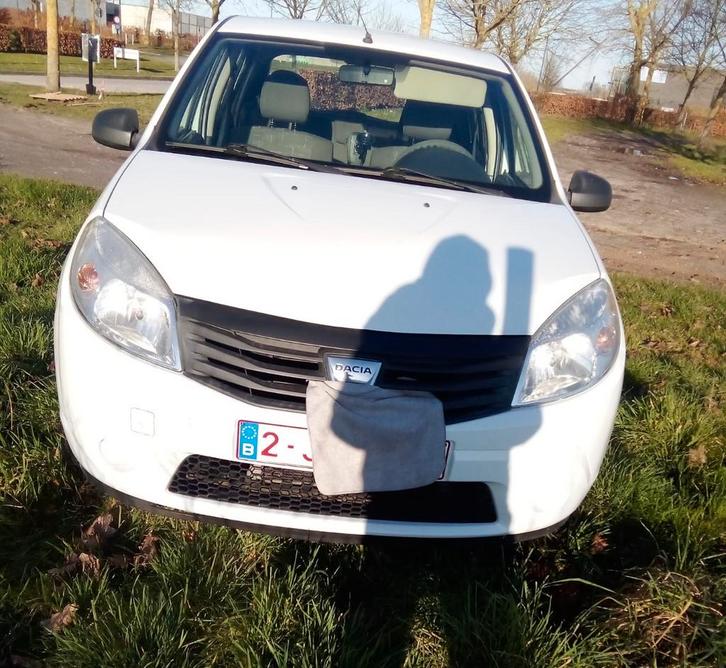 Très belle Dacia Sandero 1.2 essence, Autos, Dacia, Particulier, Sandero, ABS, Airbags, Air conditionné, Verrouillage central