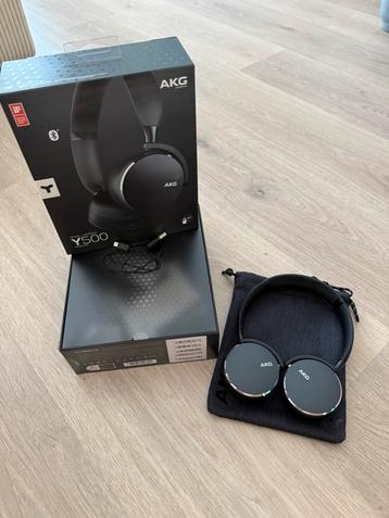 AKG headphone Y500 beschikbaar voor biedingen