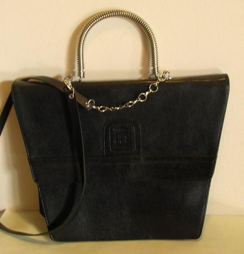 Italiaanse leren tas met metalen handvat. 334, Handtassen en Accessoires, Tassen | Damestassen, Zo goed als nieuw, Handtas, Zwart