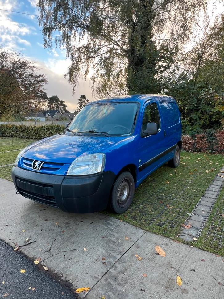 Peugeot partner - wordt gekeurd voor verkoop, Auto's, Bestelwagens en Lichte vracht, Particulier, Elektrische ramen, Peugeot, Diesel