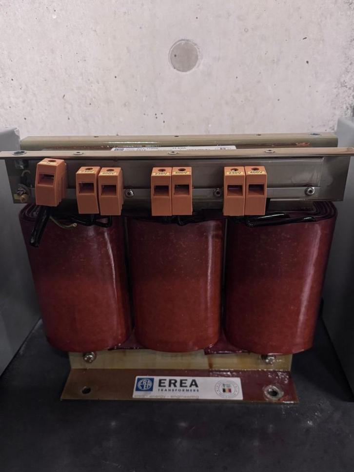divers transformateurs EREA 230 --- 400. (11 et 6,8 kVA), Electroménager, Pièces & Accessoires, Comme neuf, Enlèvement
