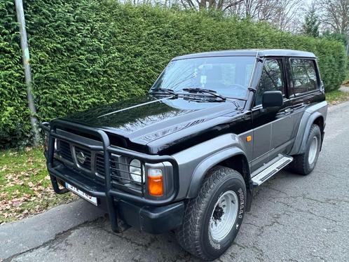 Nissan Patrol Y60 2.8 turbo diesel 1989 oldtimer gekeurd v v, Auto's, Nissan, Particulier, Patrol, 4x4, Centrale vergrendeling